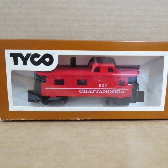 Tyco HO Scale Caboose 40 ft Chattanooga 327-15 Model Train Car IOB - Picture 1 of 5